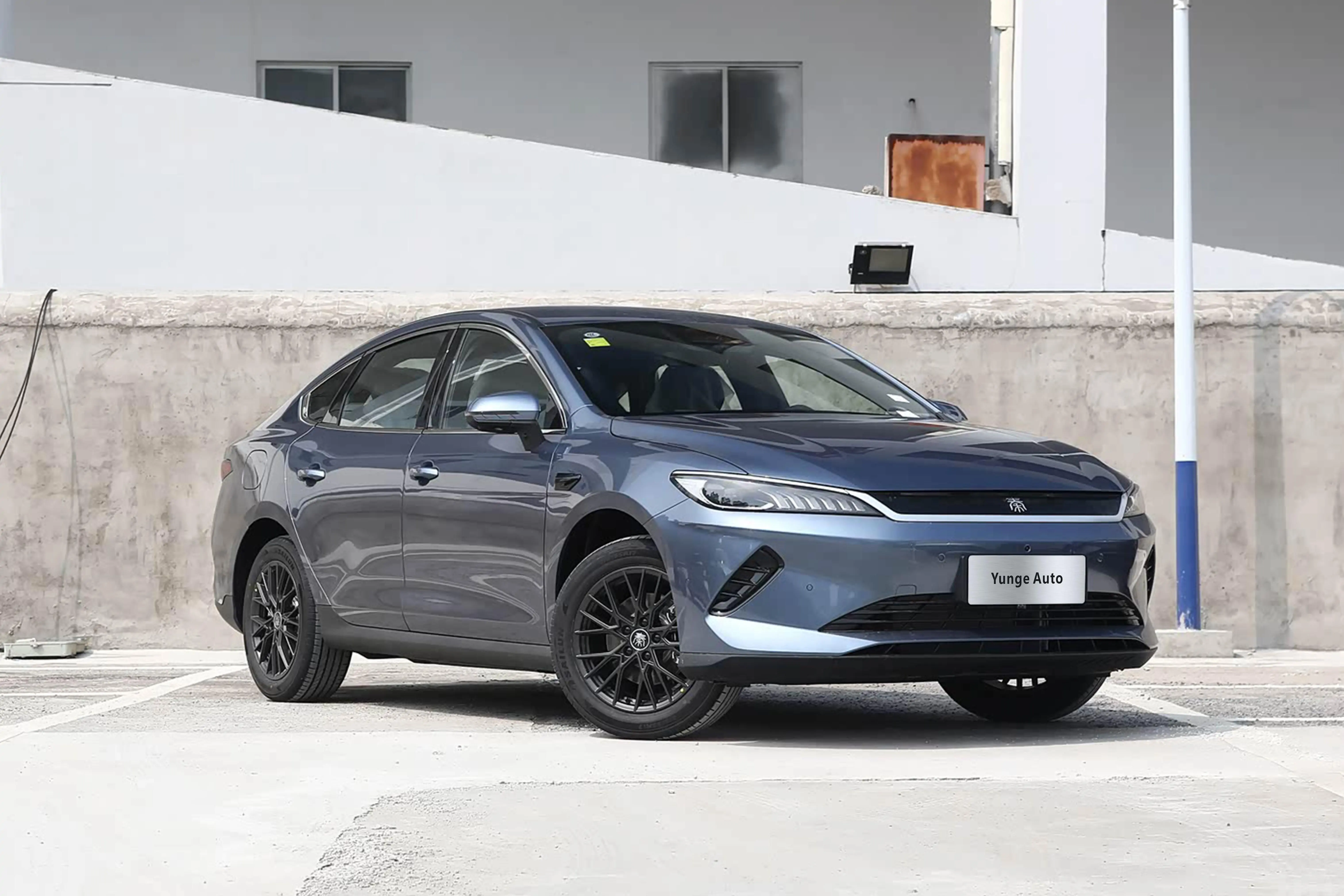 Second Generation Qin Plus EV 510km Leading Edition